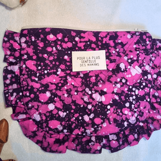Pochette matelassée à fronce motif pluie florale 🌷