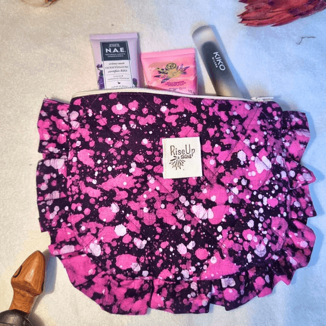 Pochette matelassée à fronce motif pluie florale 🌷